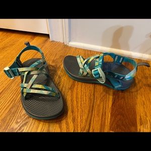 Chaco kids sandals Sz 1
